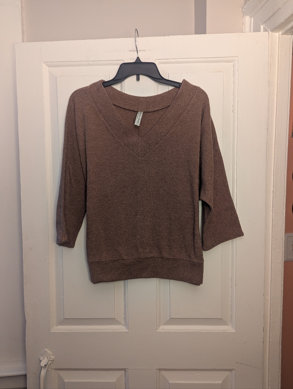 V-neck Boxy Sweater in Medium Brown